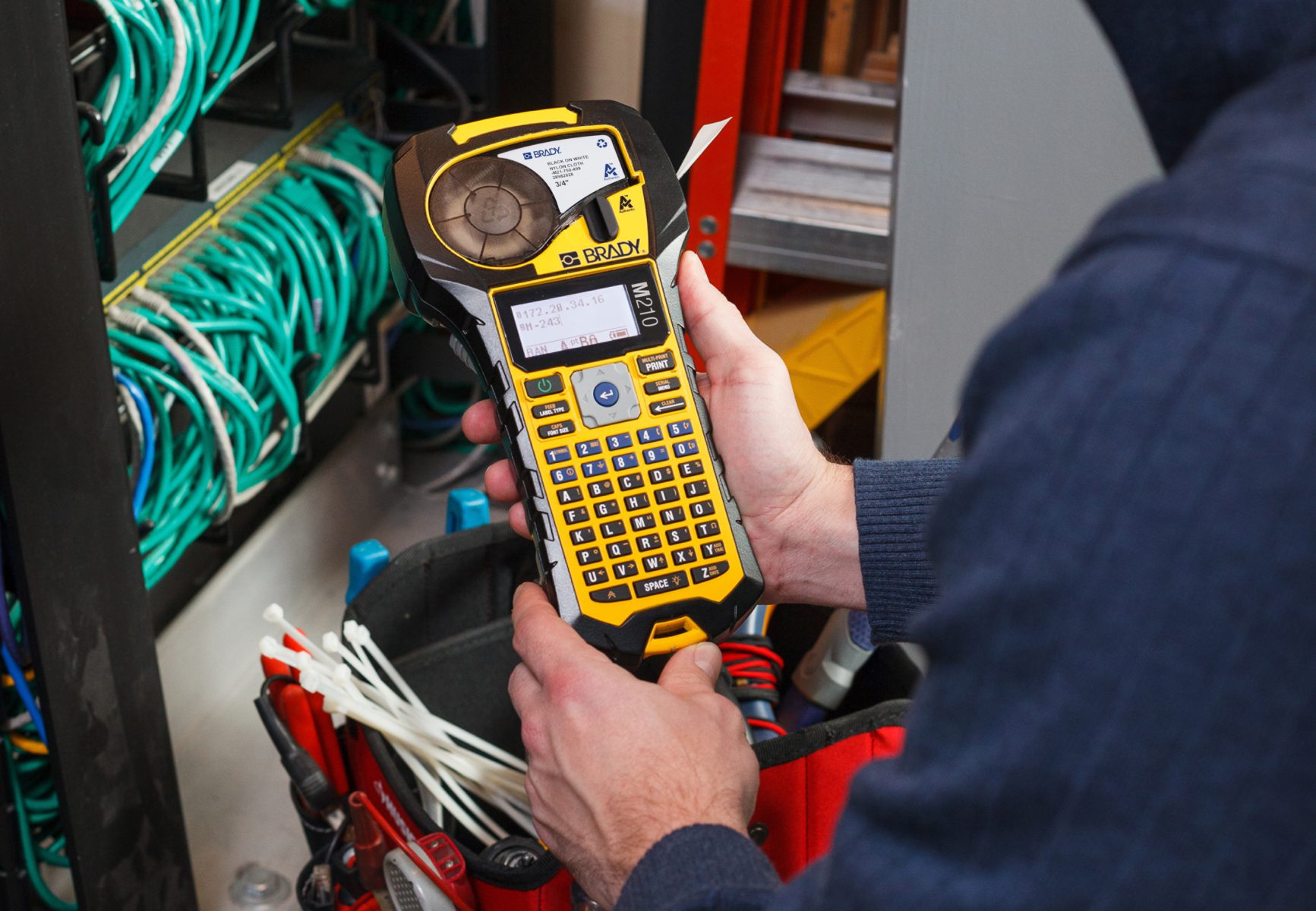 Promozione stampanti portatili Brady: acquista il consumabile, la stampante è solo ad 1 euro!